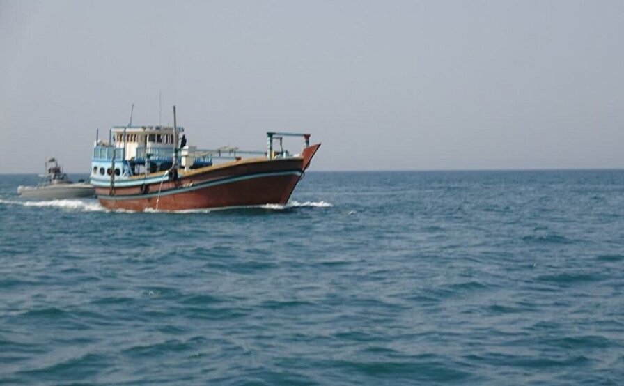 توقیف ۷ فروند شناور حامل سوخت قاچاق سوخت در سواحل مکران
