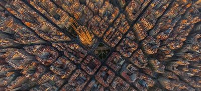 کلیسای جامع بارسلونا در اسپانیا