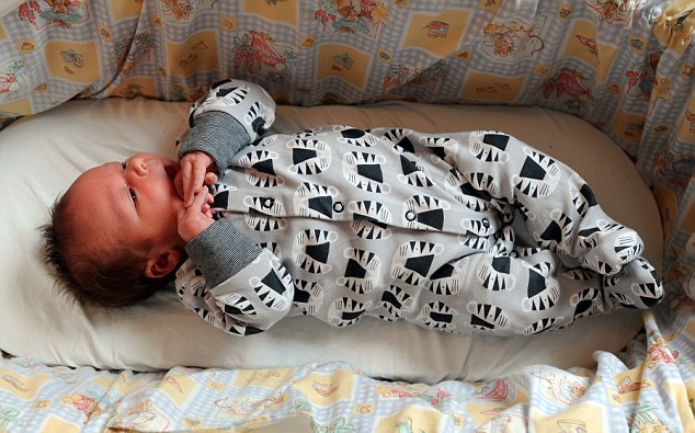 تولد نوزادی غول آسا +تصاویر