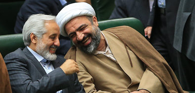 مشاور روحانی به‌جای وزیر کشور حکم داد!/ صادق دقیقا چه کاره است؟