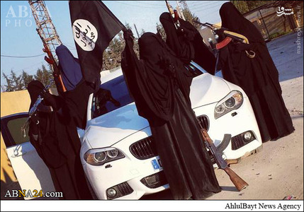 عکس یادگاری زنان داعش با