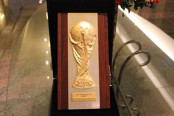 تندیس فیفا برای چهارمین حضور ایران در جام جهانی +تصاویر