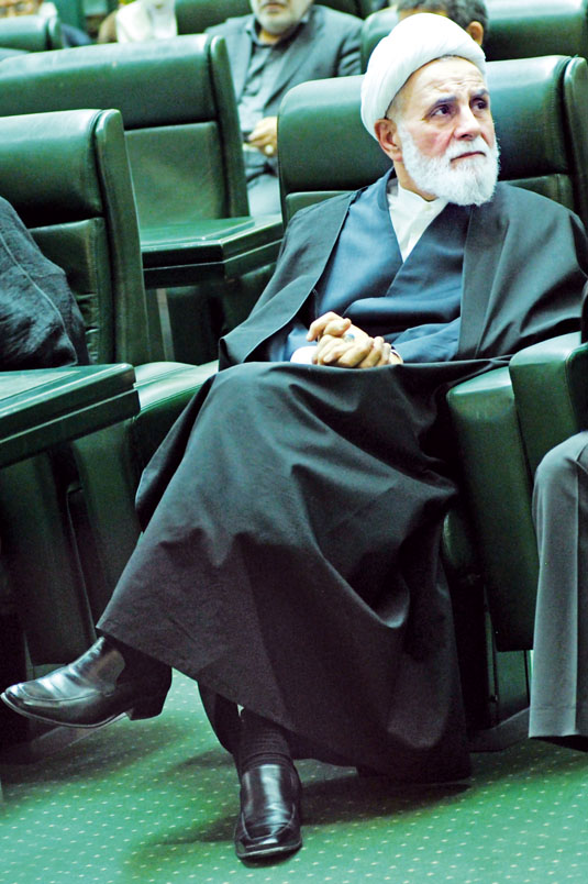 علی لاریجانی؛در تکاپوی آینده سیاسی مبهم خود