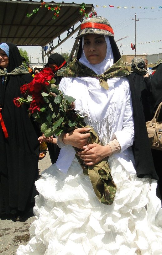 عروس عراقی آماده نبرد با داعش+تصاویر