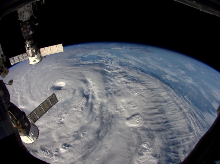 طوفان بی‌سابقه ژاپن+تصاویر ماهواره‌ای