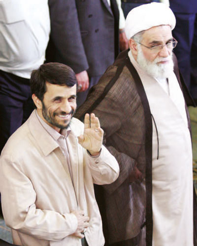 ناطق هم به پروژه تمام عیار تخریب احمدی نژاد پیوست