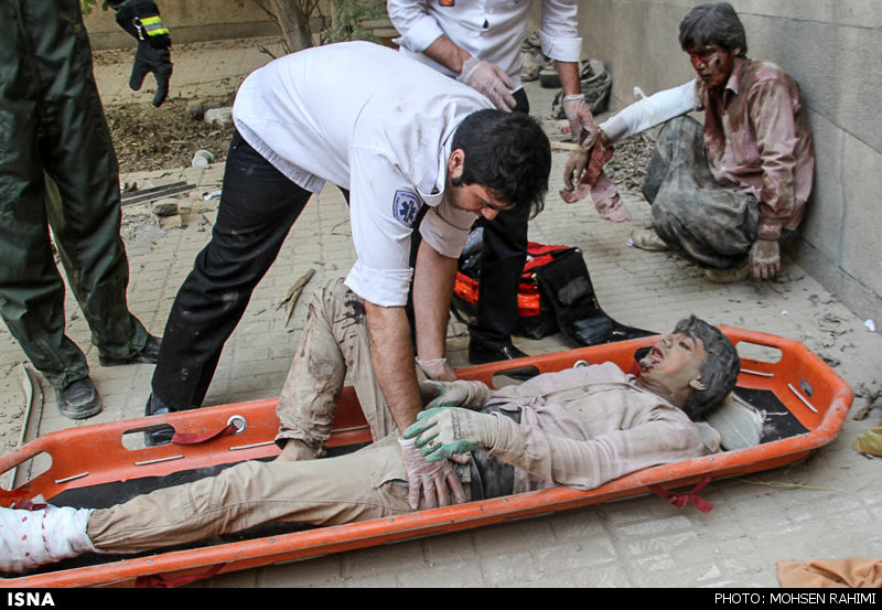 تصاویر/ ریزش مرگبار ساختمان در مشهد