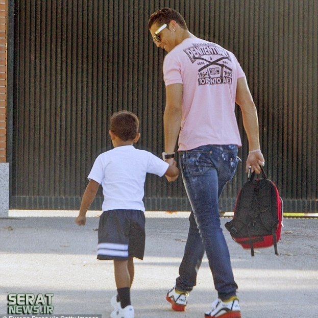 رونالدو همراه پسرش به مدرسه رفت+ تصاویر