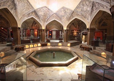 رازگرم‌شدن حمام شیخ‌‌بهایی بایک‌شمع +عکس