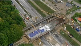فرو ریختن پل تازه افتتاح شده در دانمارک