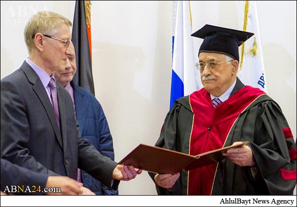 محمود عباس در مسکو دکتر شد +عکس