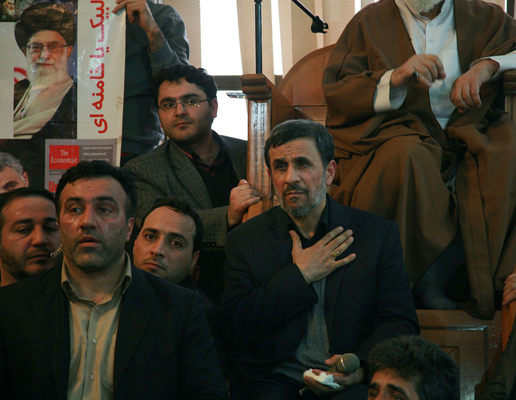 بازگشت احمدی‌نژاد به مسجد +تصاویر/ مقصد بعدی کجاست؟