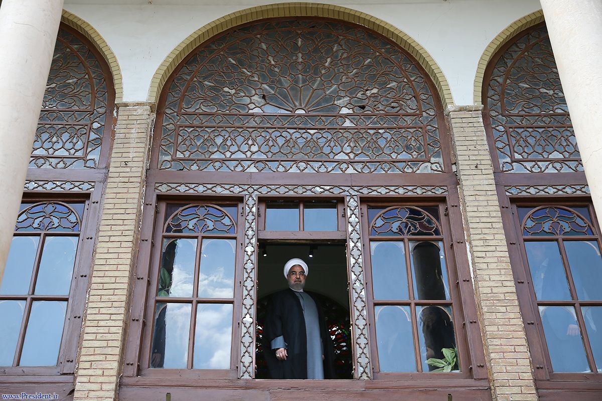 ژست‌های جدید روحانی در موزه از راه رسید!/ دلیل اصرار 
