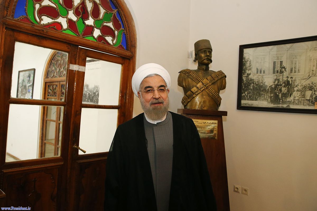 ژست‌های جدید روحانی در موزه از راه رسید!/ دلیل اصرار 