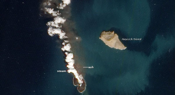 تولد دو جزیره در آبهای دریای سرخ+تصاویر