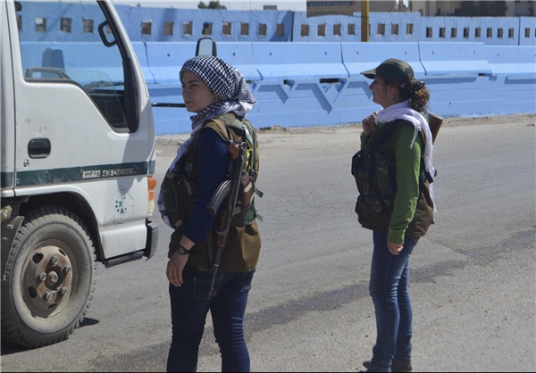 نقش مؤثر زنان سوری در نبرد با داعش در حسکه+عکس