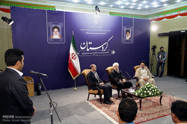 تصاویر/حضور رئیس جمهور در شورای اداری و نشست خبری سفر استانی کردستان