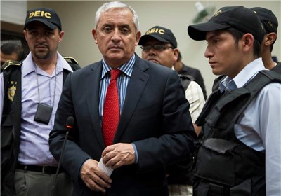 رئیس‌جمهور گواتمالا بازداشت‌شد+عکس