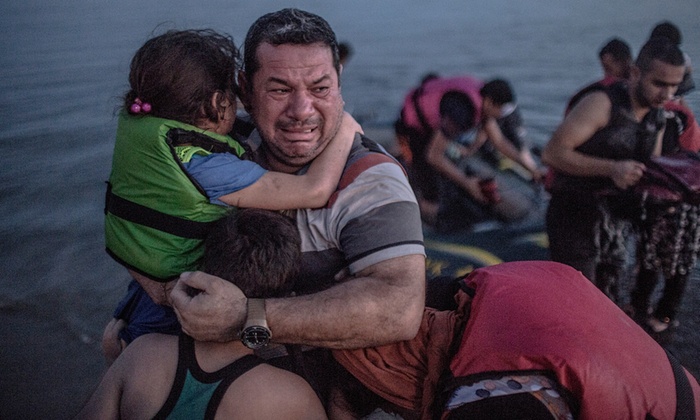 دو تصویر متفاوت از یک پناهجو
