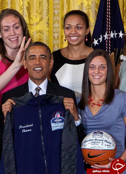 تصاویر/ شوخی دختران بسکتبالیست با اوباما