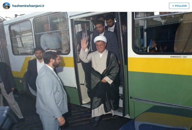 عکس/ رفسنجانی در اتوبوس شرکت واحد