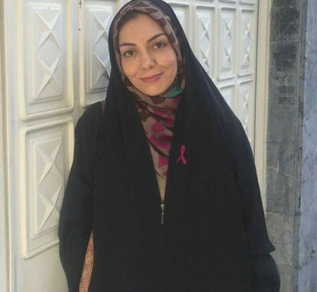 حکایت روبان صورتی بر چادر مشکی آزاده نامداری+ تصاویر