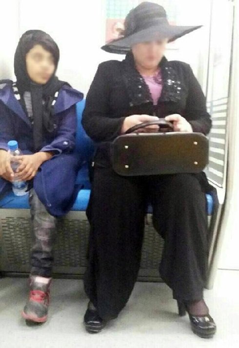 عکس جنجالی از حجاب این زن در متروی تهران!!