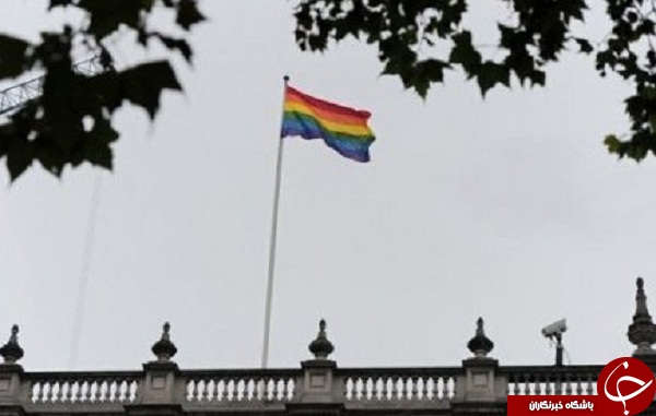 جولان نمادهای همجنس گرایی در سطح شهر ! + عکس