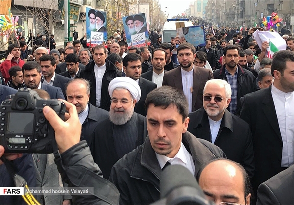 آغاز راهپیمایی 22 بهمن/ شعار «مرگ بر آمریکا» در بزرگترین تجمع سالیانه ایرانیان +تصاویر