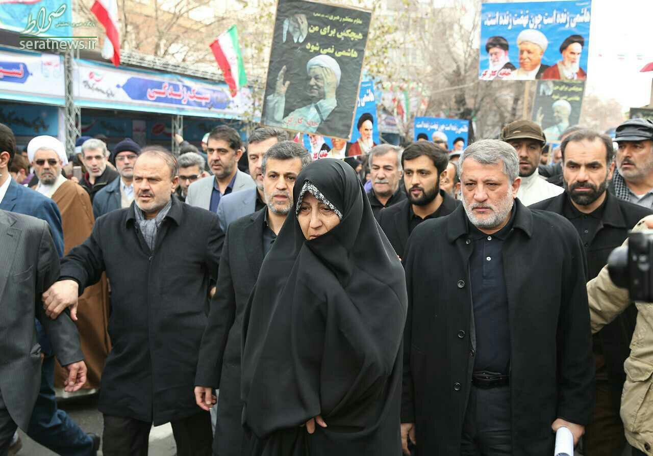 کدام اعضای خانواده مرحوم رفسنجانی در راهپیمایی 22 بهمن شرکت نکردند؟ +عکس