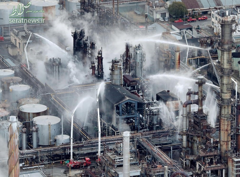 عکس/ ماشین‌های آتش‌نشانی ژاپنی در حادثه پالایشگاه نفت
