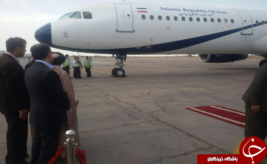 عکس/ هواپیمای روحانی در سفر به کرمان