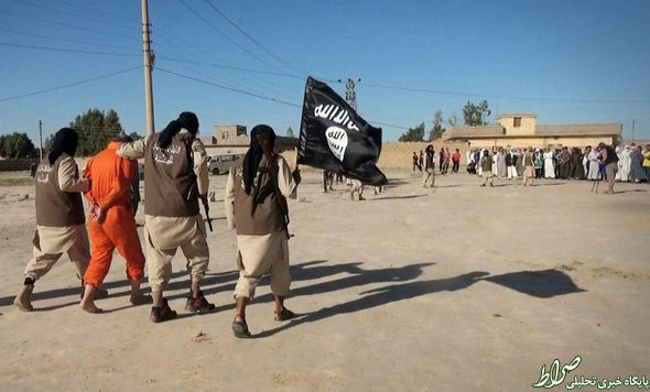 اعدام یک شعبده‌باز به وسیله داعش +تصاویر