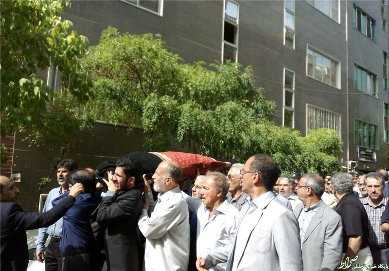 یک تشییع جنازه با حضور محکومان فتنه +عکس