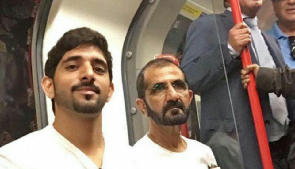 عکس/ حاکم دبی و پسرش در مترو لندن