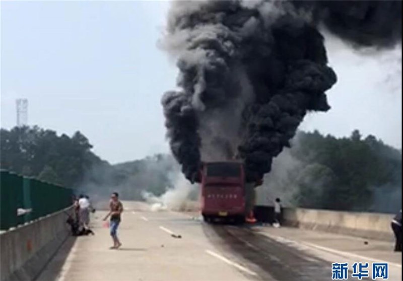 مرگ ۳۰ گردشگردر آتش‌سوزی اتوبوس+عکس