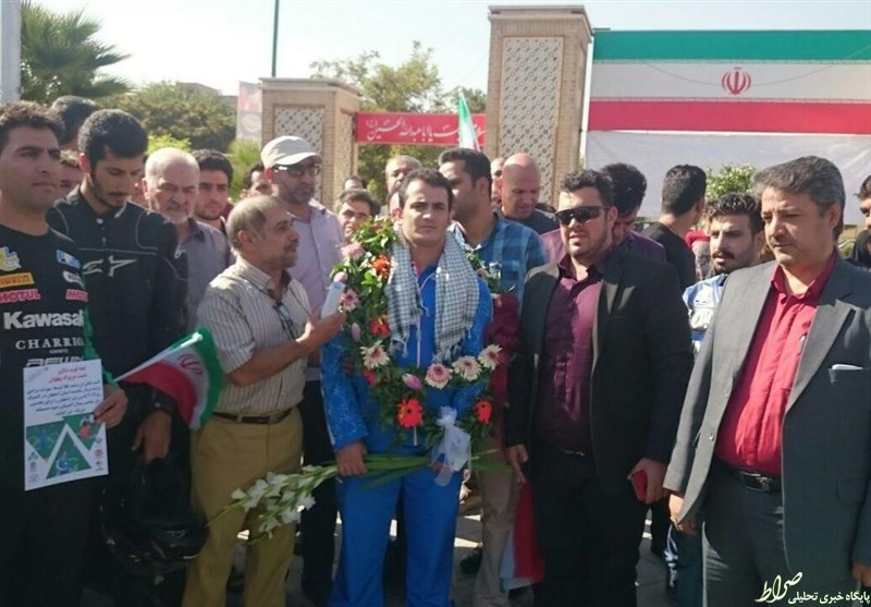 بازگشت قهرمان المپیک به اصفهان +تصاویر