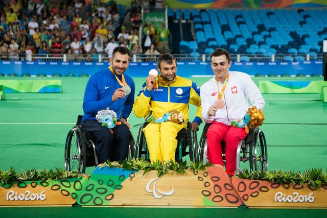 مدال برنز پارالمپیک با شکست پدرزن +عکس