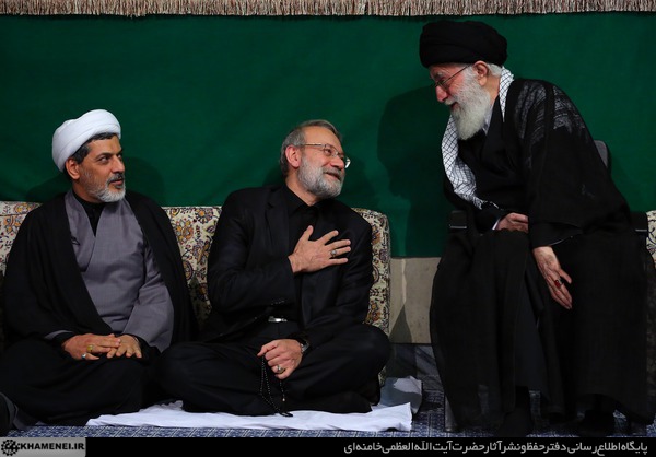 عکس/لاریجانی در مراسم عزاداری حسینیه امام