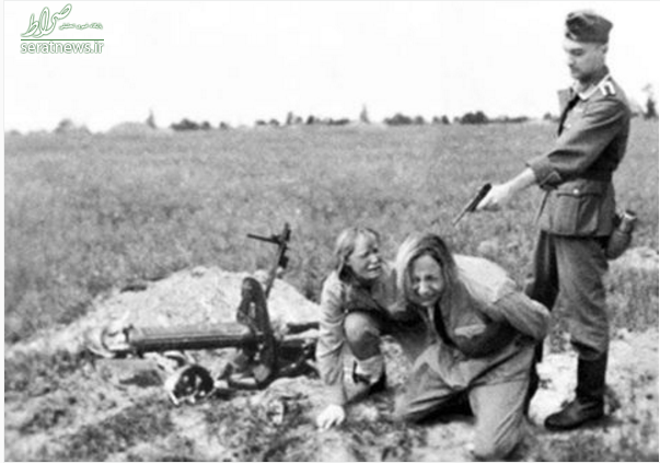 عکس/سرباز آلمانی در حال کشتن دختران روس