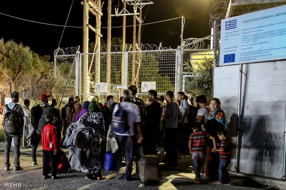 تصاویر/حریق در کمپ آوارگان در یونان‎