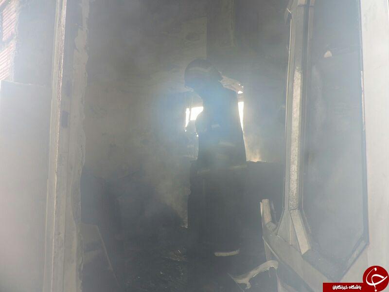 آتش سوزی منزل یک شهروند را راهی بیمارستان کرد+تصاویر