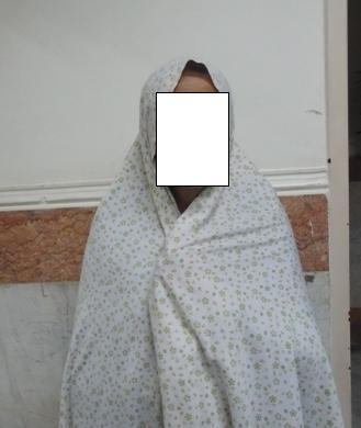 دستگیری مرد زنانه‌پوش در امامزاده+عکس