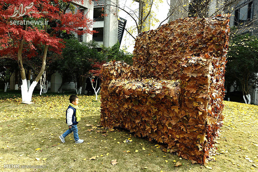 عکس/ساخت مجسمه برگی در چین