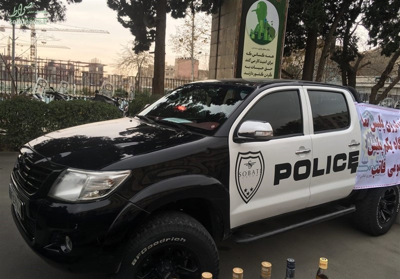 خودروی لوکس قلابی پلیس در پایتخت +عکس