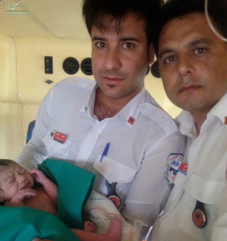 تولد نوزاد پسر در آمبولانس + عکس
