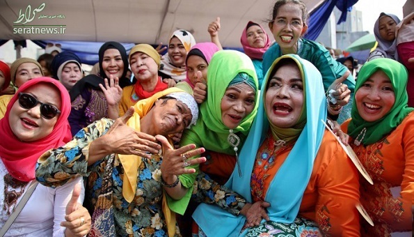عجیب‌ترین مسابقه ویژه زنان خانه‌دار در اندونزی +تصاویر