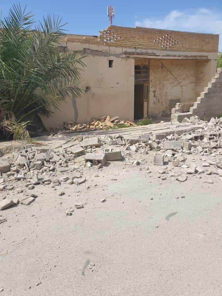 عکسی از خرابی یک روستا پس از وقوع زلزله در بوشهر