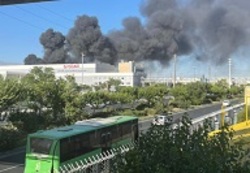شهر خودرو آتش گرفت/ آتش سوزی در شرکت بهنوش+ فیلم و تصاویر