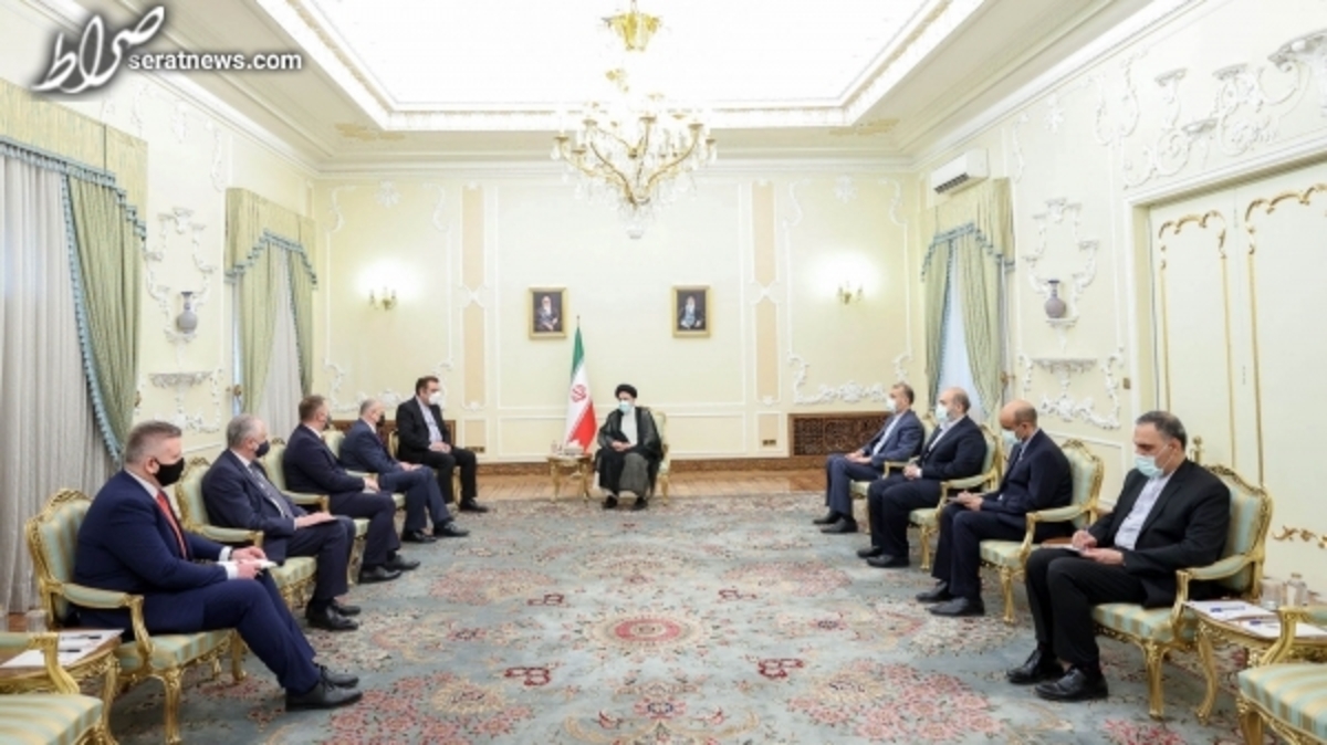 رئیسی در دیدار وزیر خارجه لهستان: ایران و لهستان از ظرفیت‌های مختلفی برای گسترش روابط برخوردارند/ زبیگنیو رائو: بدنبال احیاء و ارتقا روابط تجاری و اقتصادی با ایران هستیم